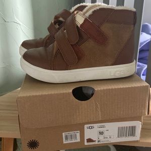 Ugg T Rennon II